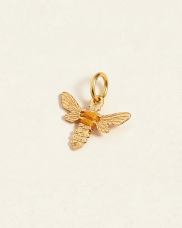 Bee amulet. MAKKHEE