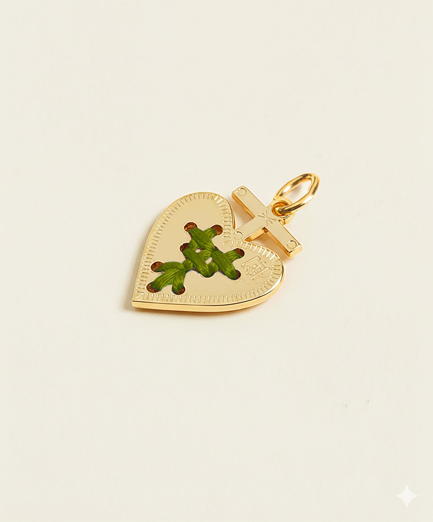 Amulette Coeur . AMAN