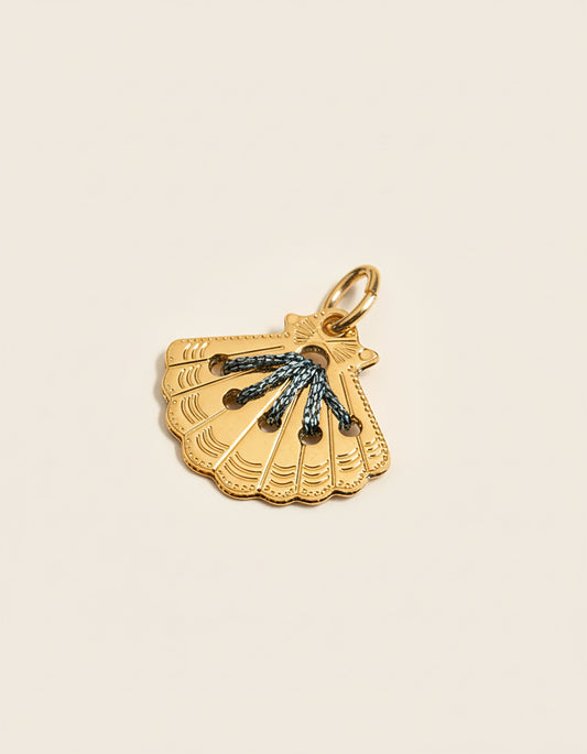 Amulette Coquillage . KHÔL