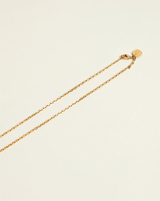 Thin Chains. Gold