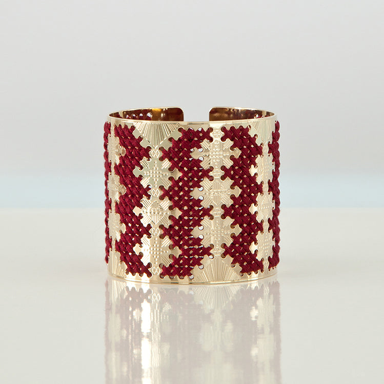 manchette or broderie camille enrico