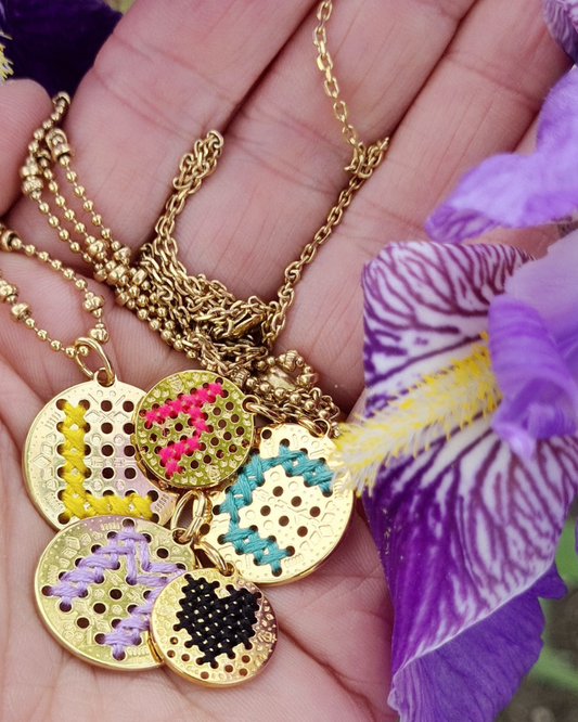 coffret fête des mères médaille initiale mini initiale 