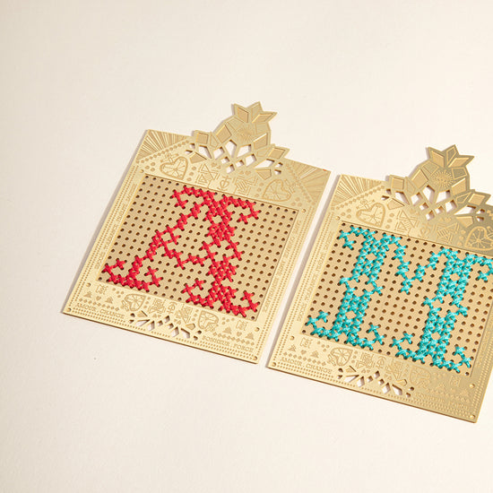 Cadre ex-voto, doré 24K, brodé de fils de coton